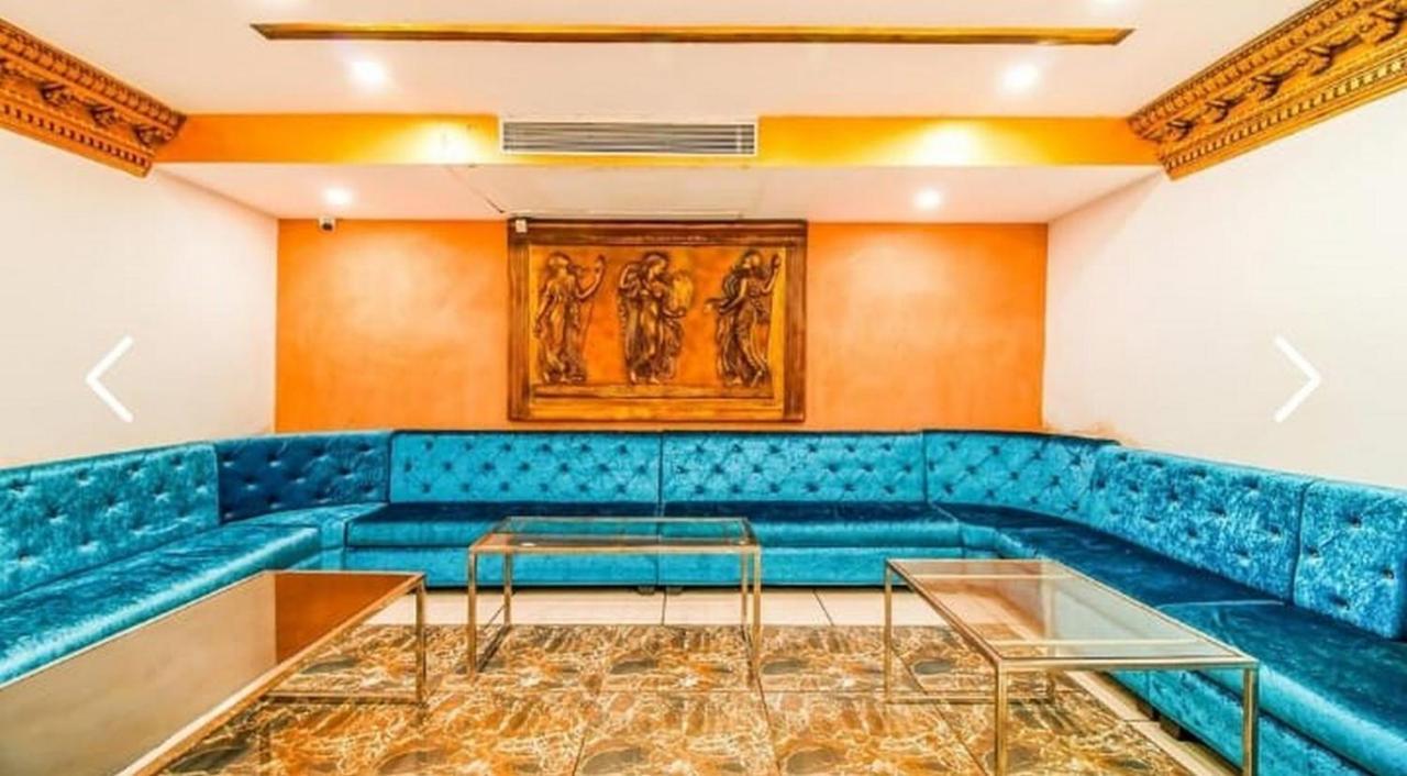 Hotel Eleven Heights ,Bhopal Exterior foto